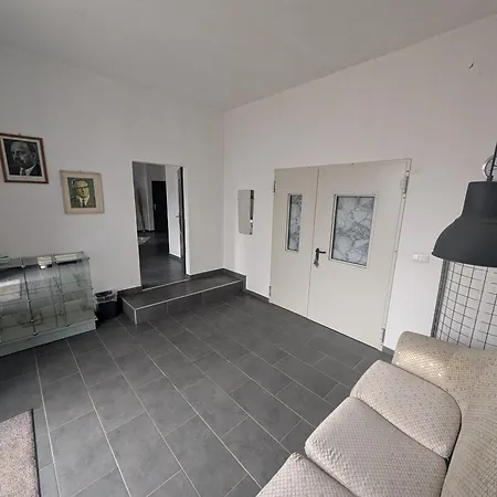 Meisterhaus 9 *